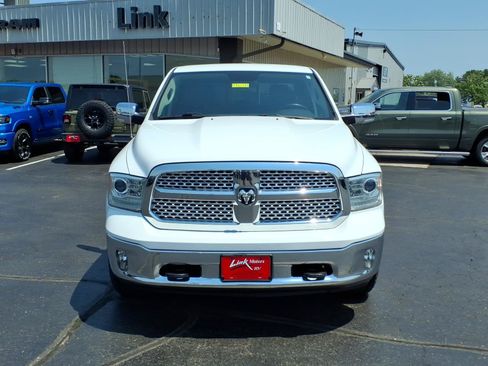 Used 2016 RAM 1500 Laramie w/ Convenience Group AWD/4WD image 9