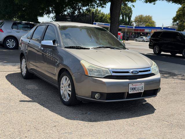 Used 2009 Ford Focus SEL FWD image 1