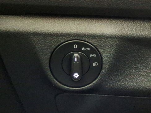 Used 2019 Volkswagen Jetta SEL FWD image 22