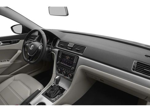 Used 2019 Volkswagen Passat 2.0T Wolfsburg FWD image 16