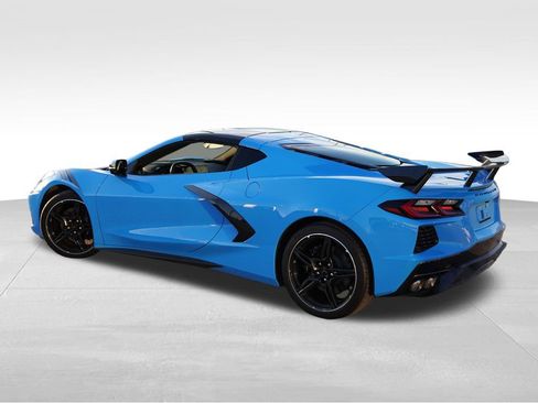 Certified 2022 Chevrolet Corvette Stingray Coupe w/ Engine Appearance Package image 9