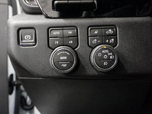 New 2026 Chevrolet Silverado 2500 ZR2 image 12