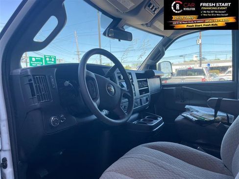 Used 2024 Chevrolet Express 3500 LT w/ LT Preferred Equipment Group image 14