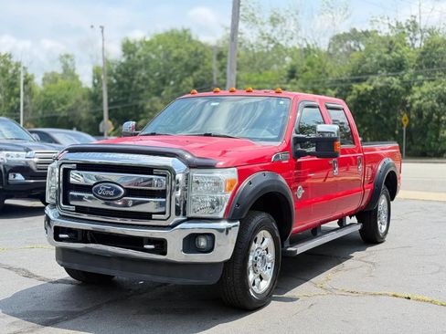 Used 2011 Ford F250 Lariat w/ Lariat Interior Pkg AWD/4WD image 2
