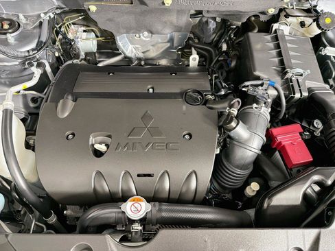 Used 2025 Mitsubishi Outlander Sport LE AWD/4WD image 32