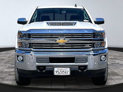 Used 2019 Chevrolet Silverado 2500 LTZ w/ Duramax Plus Package RWD image 22