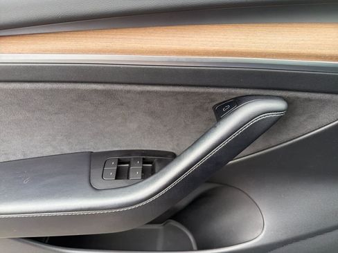 Used 2021 Tesla Model 3 Standard Range Plus RWD image 12
