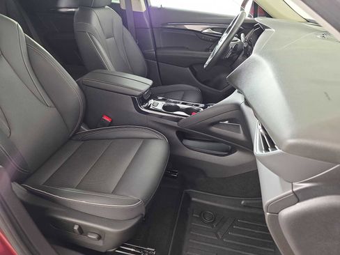 Used 2023 Buick Envision Essence image 26