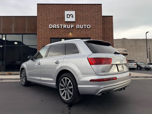Used 2017 Audi Q7 3.0T Premium Plus w/ Premium Plus Package AWD/4WD image 5