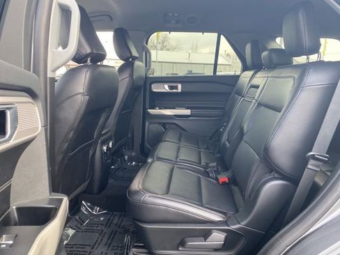 Used 2023 Ford Explorer Limited image 25