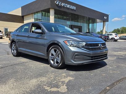 Used 2024 Volkswagen Jetta SE