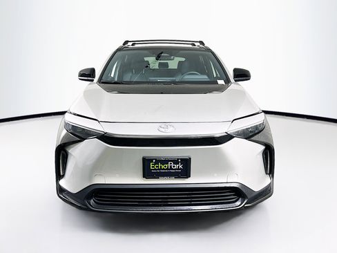 Used 2024 Toyota bZ4X XLE w/ Weather Package image 2