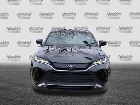 Used 2024 Toyota Venza Limited image 3