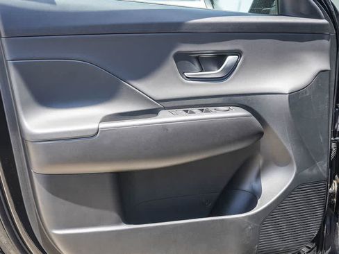 New 2026 Hyundai Kona SEL Premium FWD image 17