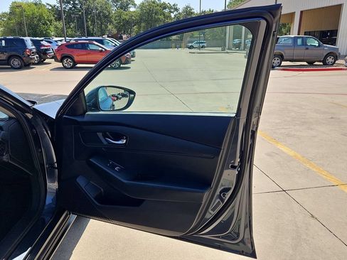 Used 2025 Honda Accord LX image 33