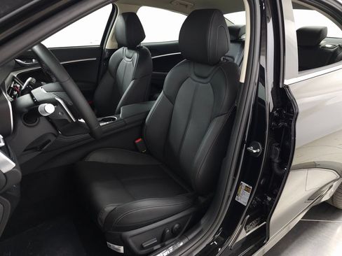 Used 2026 Genesis G70 2.5T AWD/4WD image 12