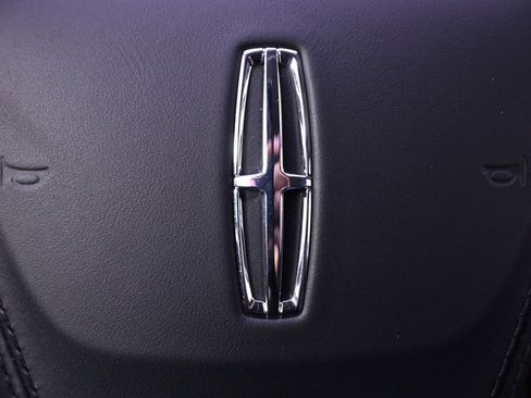 New 2026 Lincoln Aviator Reserve image 35