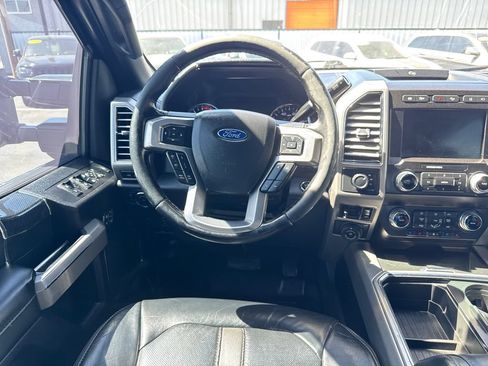 Used 2021 Ford F450 Platinum w/ FX4 Off-Road Package AWD/4WD image 13
