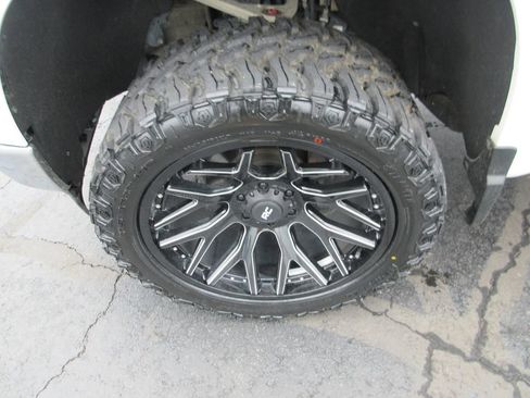 Used 2022 Chevrolet Silverado 1500 LT w/ Protection Package AWD/4WD image 14