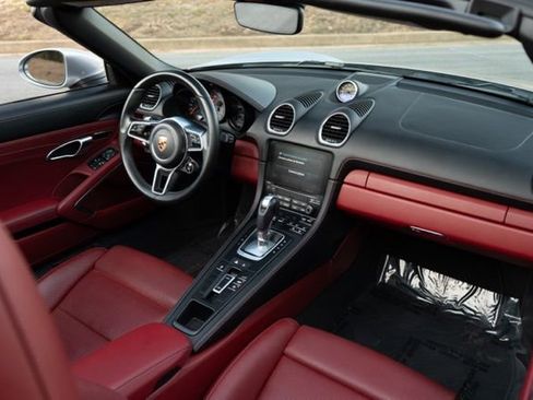 Used 2020 Porsche 718 Boxster S image 21