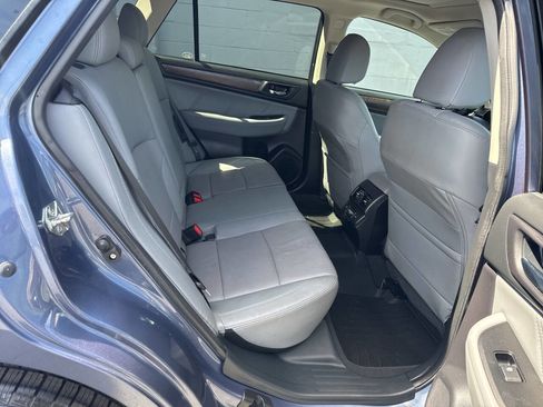 Used 2018 Subaru Outback 2.5i Limited w/ Popular Package #2 image 21