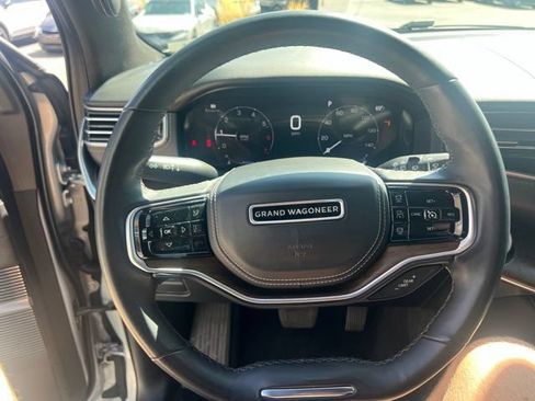 Used 2023 Jeep Grand Wagoneer Series II AWD/4WD image 8