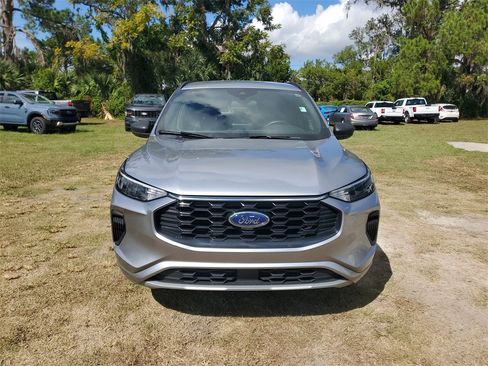 Used 2023 Ford Escape ST-Line image 5