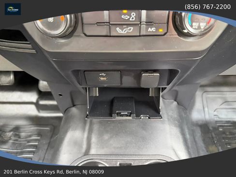 Used 2017 Ford F150 XL w/ Equipment Group 101A Mid AWD/4WD image 26