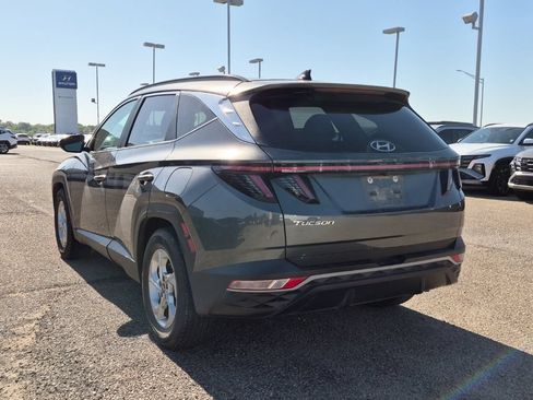 Used 2022 Hyundai Tucson SEL FWD image 4