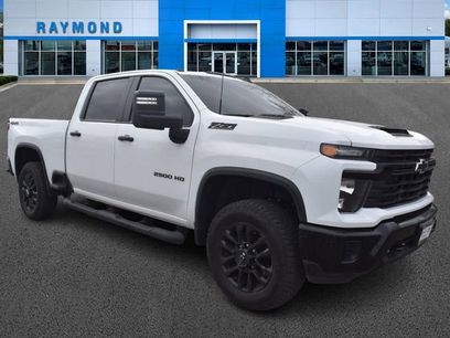 Used 2025 Chevrolet Silverado 2500 Custom w/ Custom Value Package