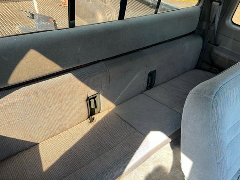 Used 1997 Ford F250 4x4 SuperCab Heavy Duty image 12