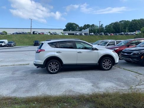 Used 2017 Toyota RAV4 Limited AWD/4WD image 9