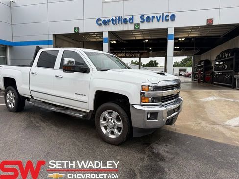 Used 2017 Chevrolet Silverado 2500 LTZ w/ Duramax Plus Package AWD/4WD image 10