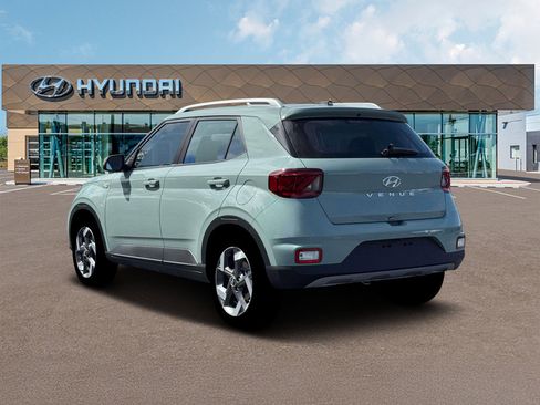 New 2026 Hyundai Venue SEL FWD image 5