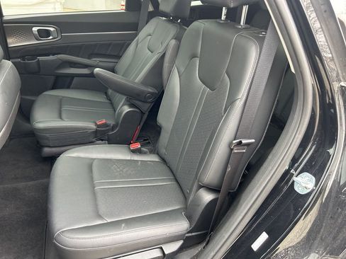 Certified 2023 Kia Sorento SX image 27