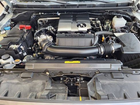 Used 2025 Nissan Frontier SV image 31