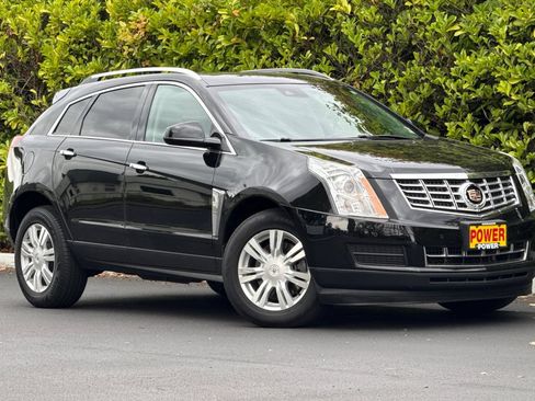 Used 2016 Cadillac SRX Luxury w/ Driver Awareness Package FWD image 2