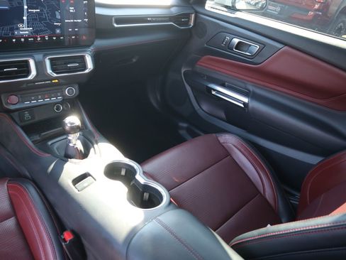 Used 2024 Ford Mustang GT Premium image 13