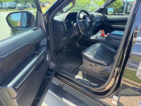Used 2020 Ford Expedition Max Limited AWD/4WD image 5