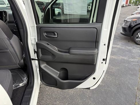 New 2026 Nissan Frontier SV AWD/4WD image 21