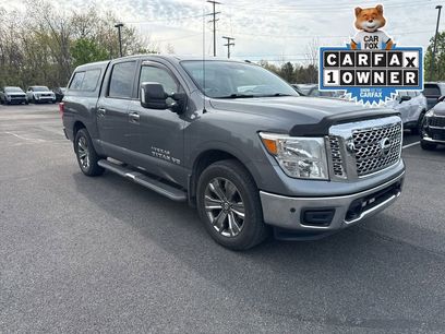 Used 2019 Nissan Titan SV w/ SV Convenience Package