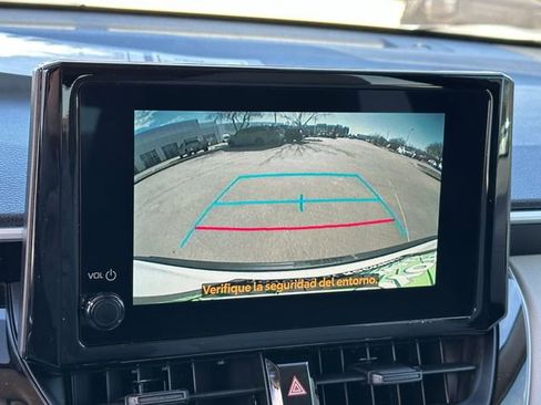 Used 2026 Toyota Corolla Cross LE FWD image 18
