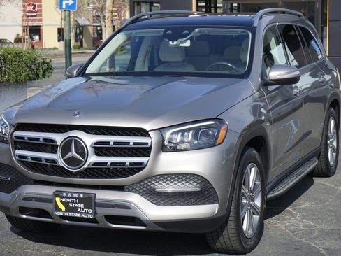 Used 2020 Mercedes-Benz GLS 450 4MATIC image 3