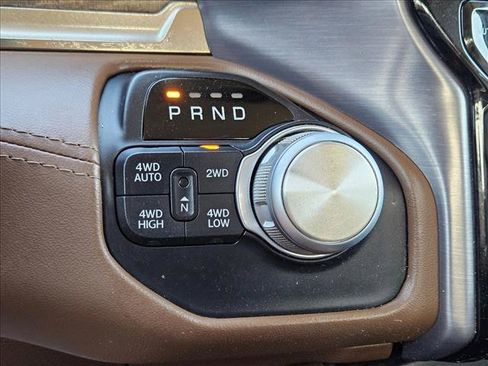 Used 2019 RAM 1500 Limited AWD/4WD image 11