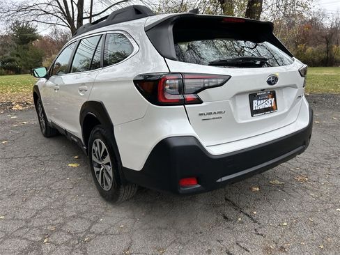Certified 2023 Subaru Outback 2.5i image 6