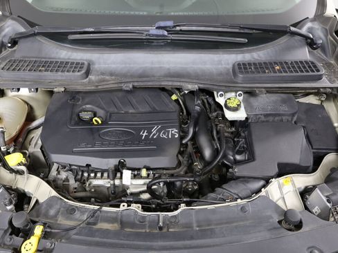 Used 2017 Ford Escape Titanium image 39