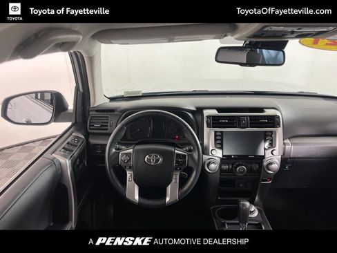 Used 2021 Toyota 4Runner SR5 AWD/4WD image 18