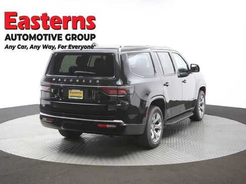 Used 2022 Jeep Wagoneer Series II AWD/4WD image 40
