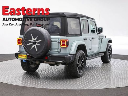 Used 2023 Jeep Wrangler Unlimited Sahara w/ Cold Weather Group AWD/4WD image 5