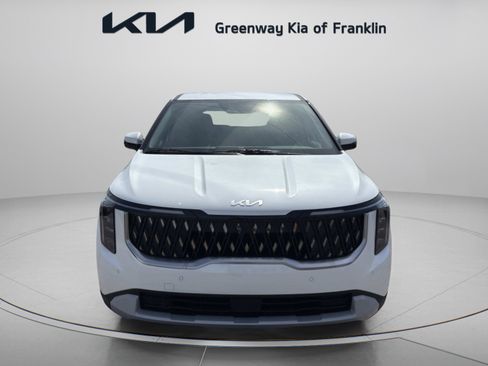 New 2026 Kia Carnival LX FWD image 2
